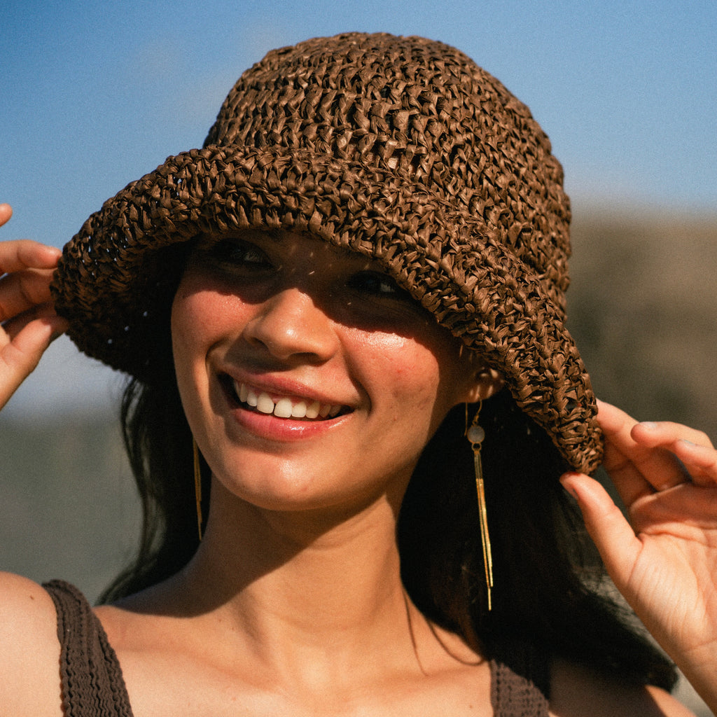 Padang Moonstone Earrings - Gold