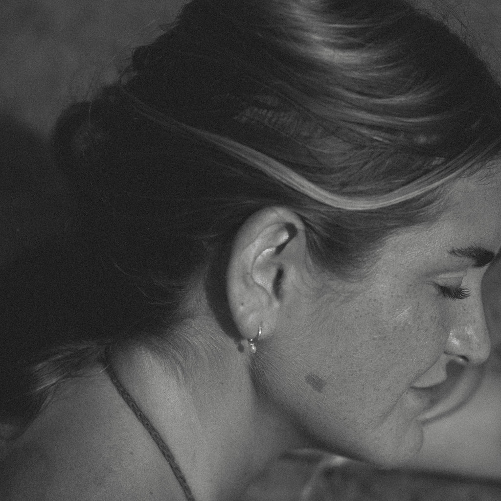 Mantra Pearl Earrings - Gold